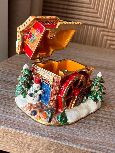 Шкатулка Різдвяний дім (код 4455) 6 см 4455 фото
