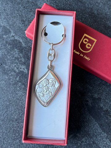 Брелок для ключів посріблений Свята Родина (код 1511 B403) 2,5*3,5 см 1511 B403 фото