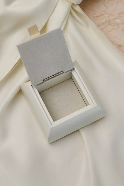 Дерев'яна шкатулка з срібною іконою чаша з лозою (PR 6158 C) 7x9 см PR 6158 C фото