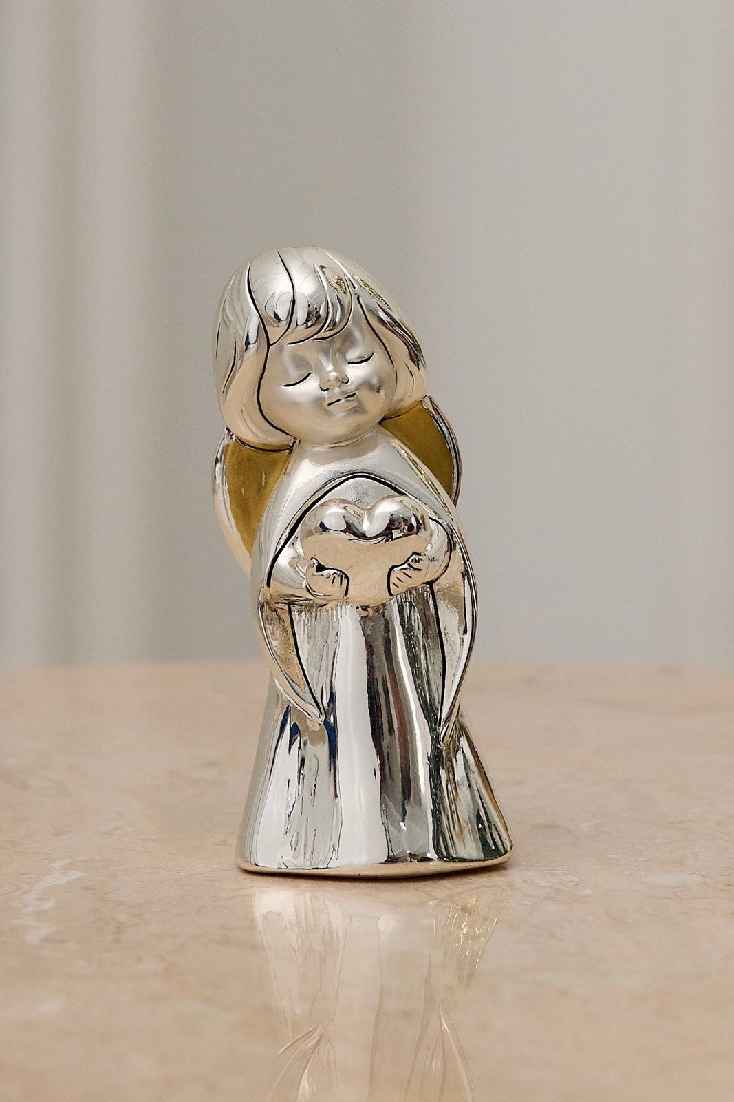 Серебряная статуэтка Ангел с сердцем (R 17888) 10 см R 17888 фото