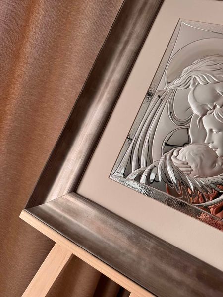 Срібна ікона &laquo;Свята Родина&raquo; 49x57 см у золотистій рамці 444071 IM 5757-616 фото