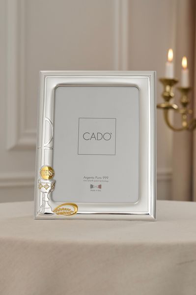 Серебряная фоторамка &laquo;Первое Причастие&raquo; с резным декором и позолотой, Cado Italy CO 1185N 4L фото