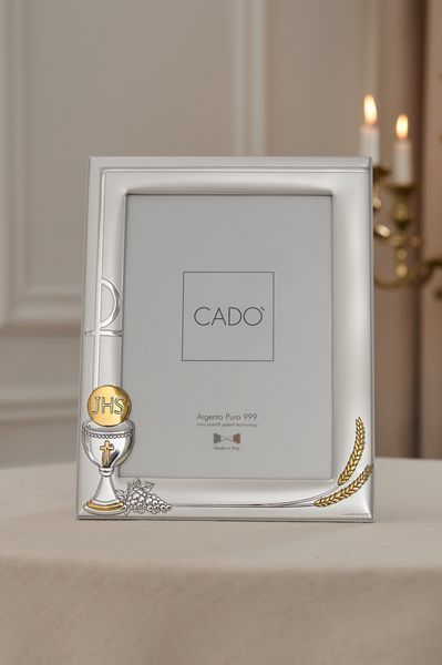Серебряная фоторамка &laquo;Первое Причастие&raquo; со сдержанной резьбой и позолотой, Cado Italy CO 1135N 4L фото