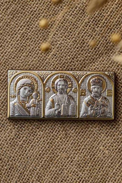 Автомобільна срібна ікона &laquo;Двійця&raquo; вертикальна із золотими акцентами 4,6x10,1 см AP-2 G фото