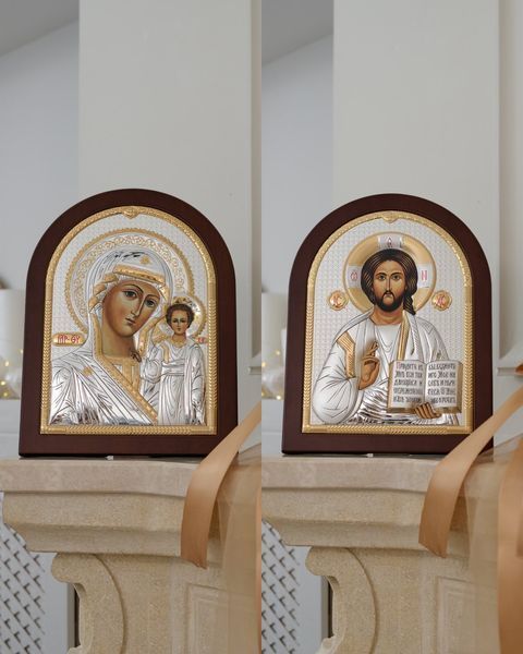 Винчальная пара &laquo;Иисус и Мария&raquo; 21,5x28,5 см чисто серебряная в деревянной рамке. AE 0800 5 AE 0803 5 фото